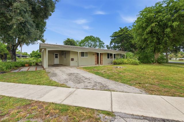 4891 NW 5th St, Plantation, FL 33317