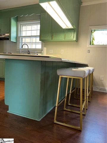 304 Old Stagecoach Road, Easley, SC 29642