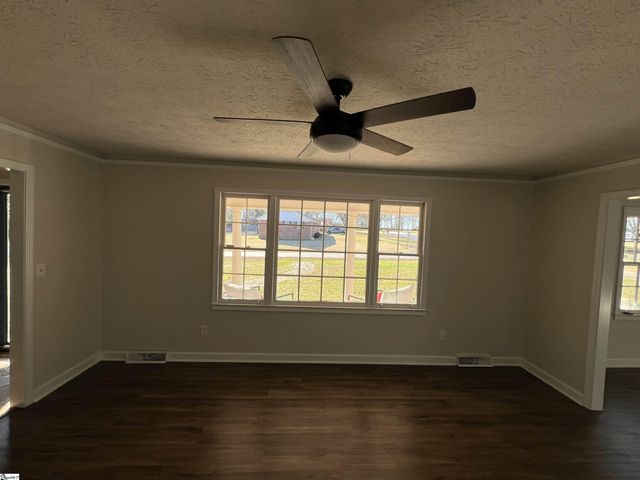 304 Old Stagecoach Road, Easley, SC 29642