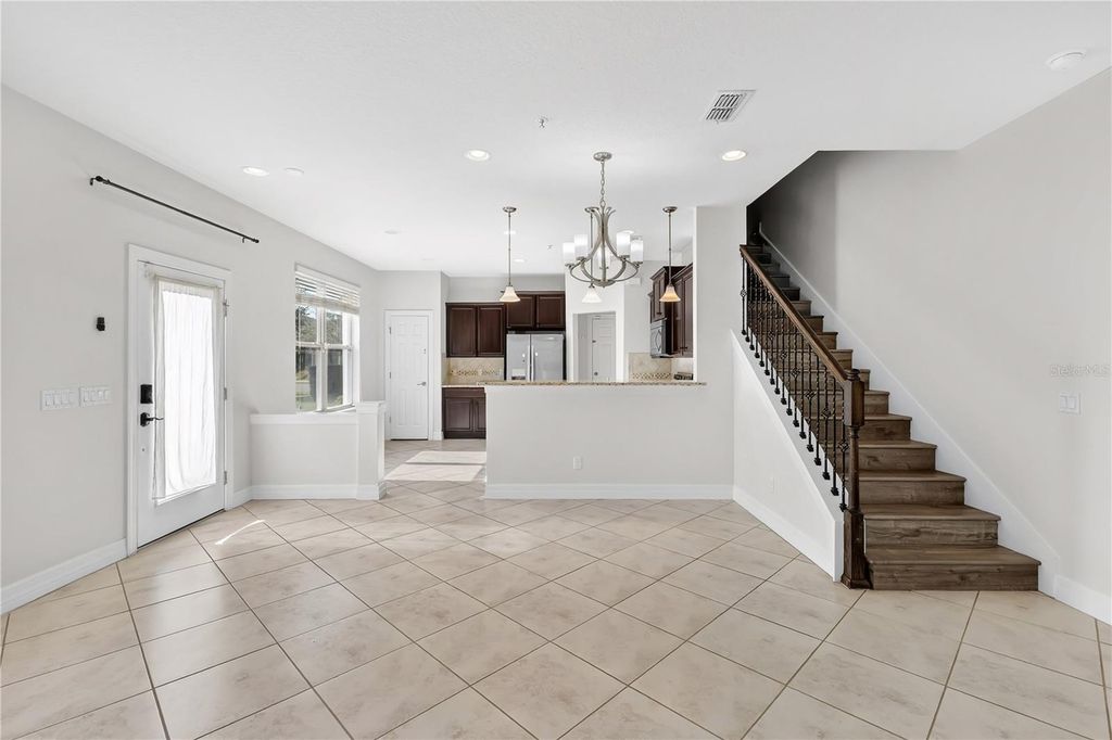 Image 4 of property listing at 10797 CORSICAN STREET 6, Orlando, FL 32824