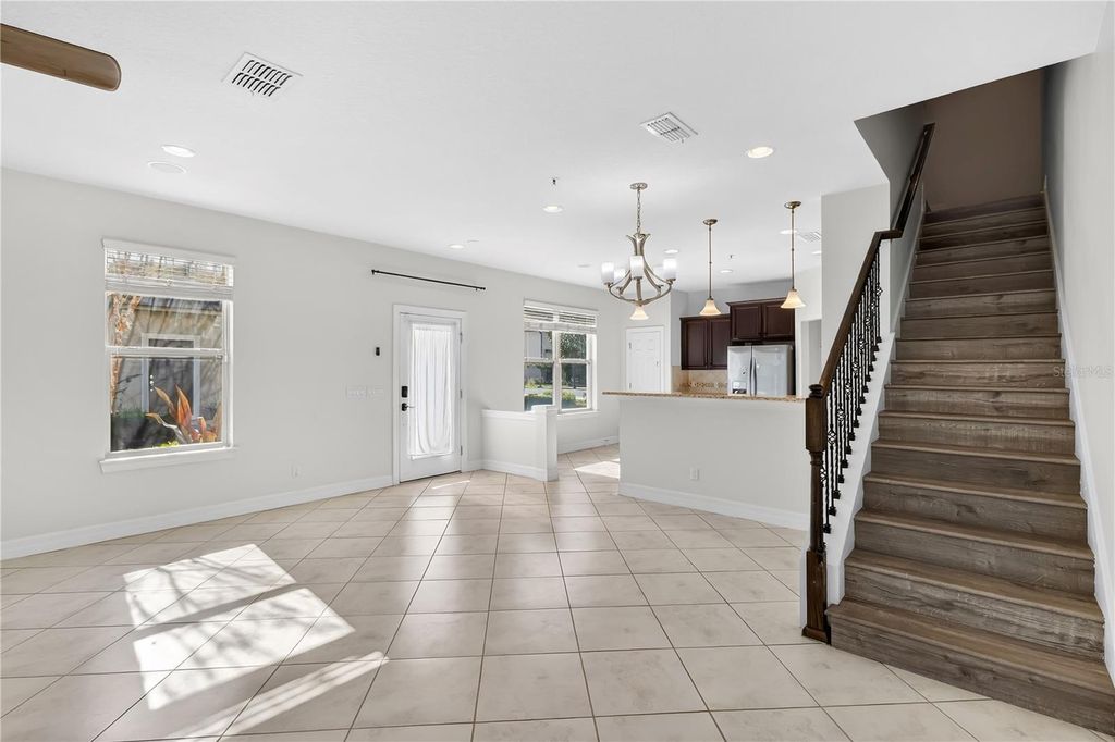 Image 5 of property listing at 10797 CORSICAN STREET 6, Orlando, FL 32824