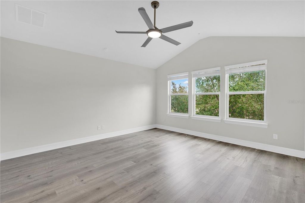 Image 10 of property listing at 10797 CORSICAN STREET 6, Orlando, FL 32824