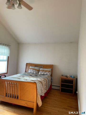 112 Maple Street, Seymour, CT 06483