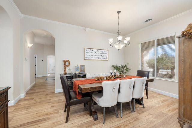 5180 E Copper, Clovis, CA 93619