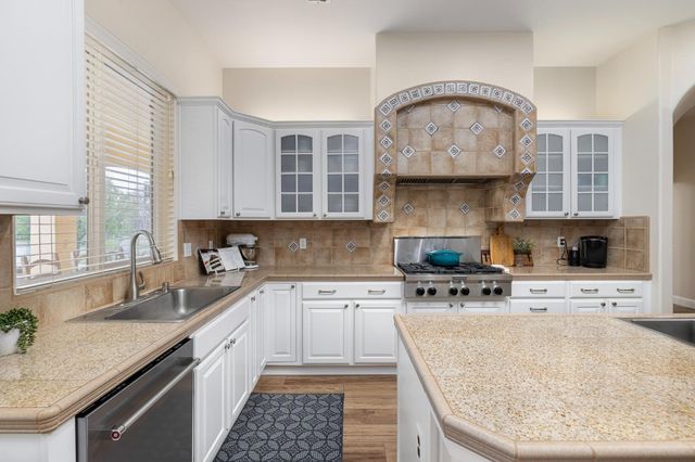 5180 E Copper, Clovis, CA 93619