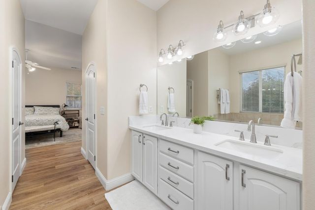 5180 E Copper, Clovis, CA 93619