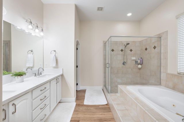 5180 E Copper, Clovis, CA 93619