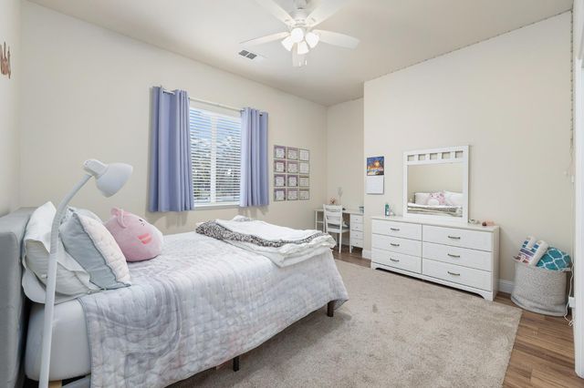 5180 E Copper, Clovis, CA 93619