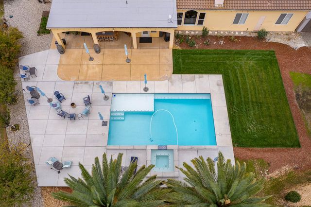 5180 E Copper, Clovis, CA 93619