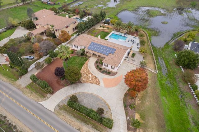 5180 E Copper, Clovis, CA 93619