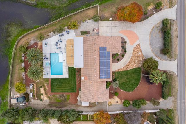 5180 E Copper, Clovis, CA 93619