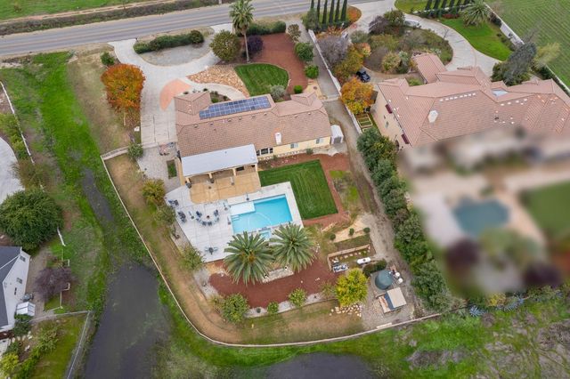 5180 E Copper, Clovis, CA 93619