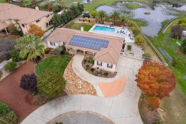 5180 E Copper, Clovis, CA 93619