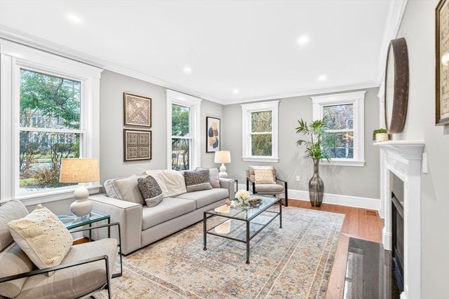 524 Ward St, Newton, MA 02459