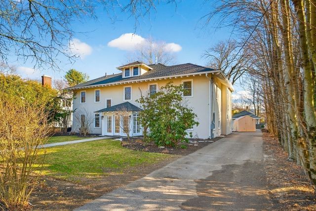 524 Ward St, Newton, MA 02459