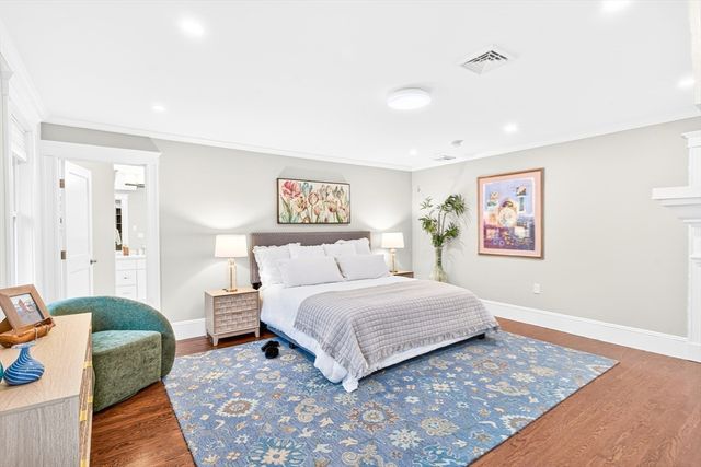 524 Ward St, Newton, MA 02459