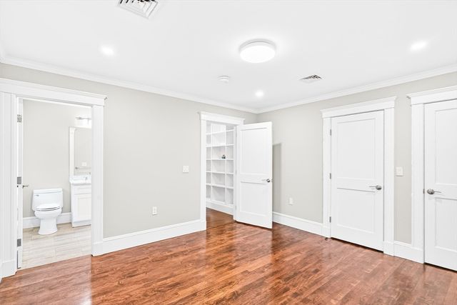 524 Ward St, Newton, MA 02459