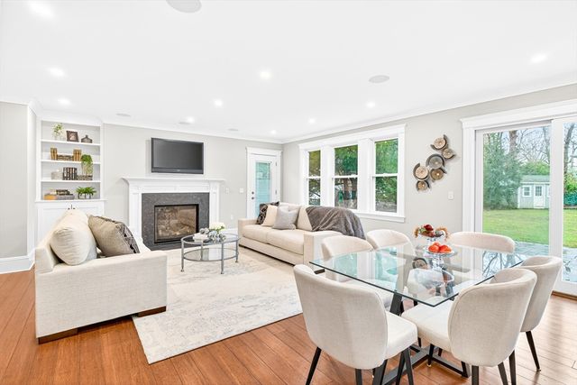 524 Ward St, Newton, MA 02459