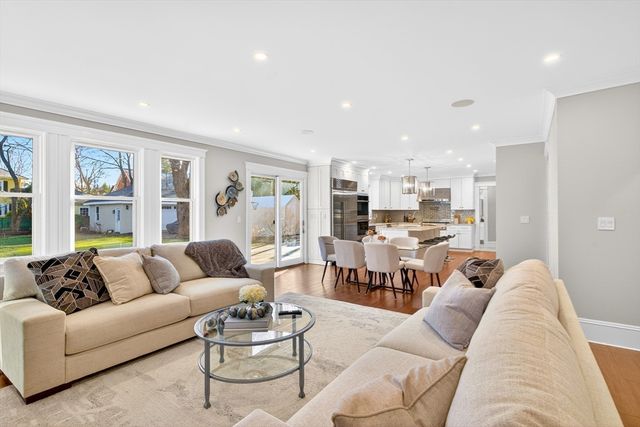 524 Ward St, Newton, MA 02459