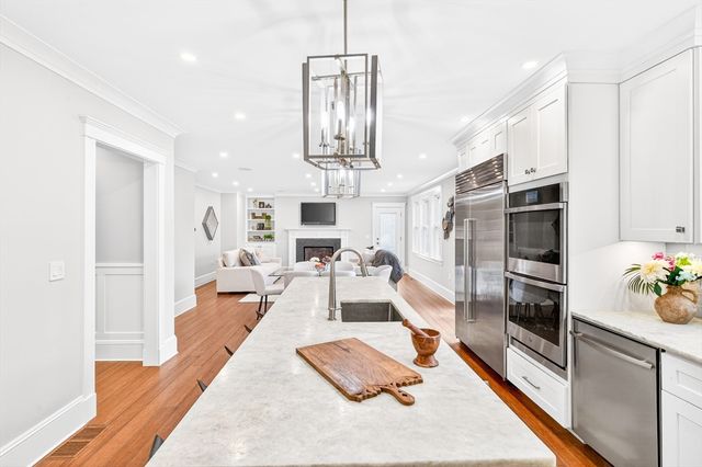 524 Ward St, Newton, MA 02459