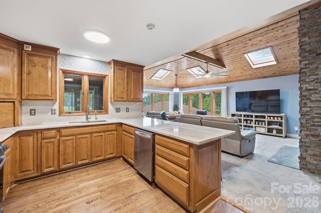 1419 Stoneyridge Drive, Charlotte, NC 28214