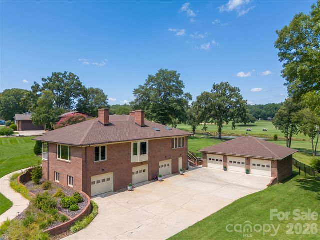 1419 Stoneyridge Drive, Charlotte, NC 28214