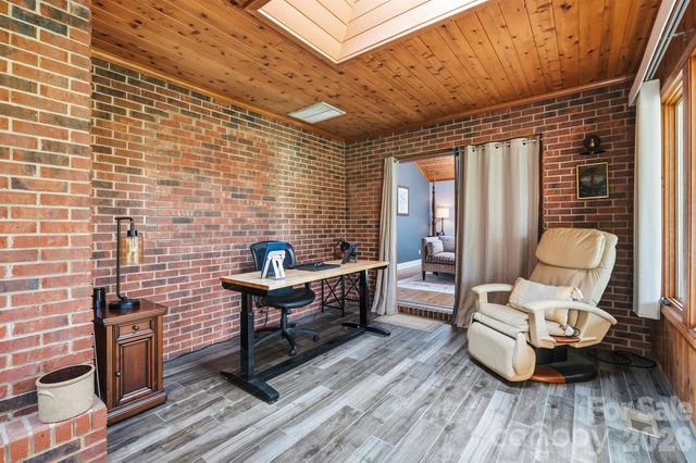 1419 Stoneyridge Drive, Charlotte, NC 28214