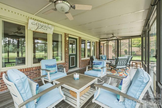 1419 Stoneyridge Drive, Charlotte, NC 28214