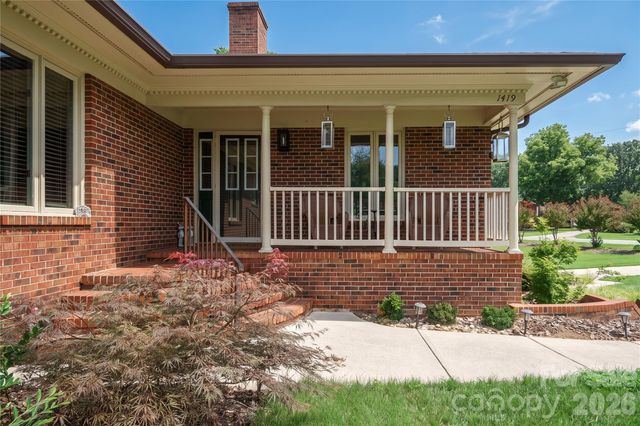 1419 Stoneyridge Drive, Charlotte, NC 28214