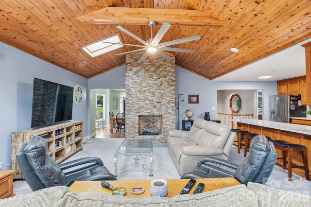1419 Stoneyridge Drive, Charlotte, NC 28214
