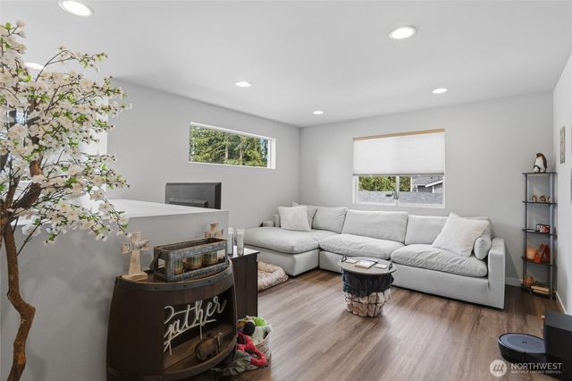 10314 113th Street Ct SW, Lakewood, WA 98498