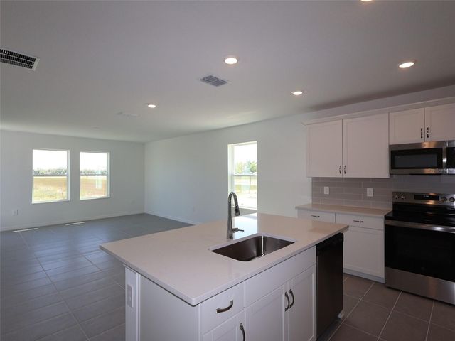 9014 OPTIMIST WAY, Palmetto, FL 34221