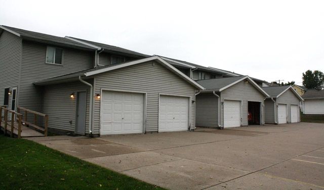 426 4th AVENUE N, Onalaska, WI 54650