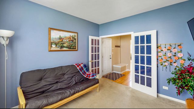 404 Hackney Lane, Oswego, IL 60543