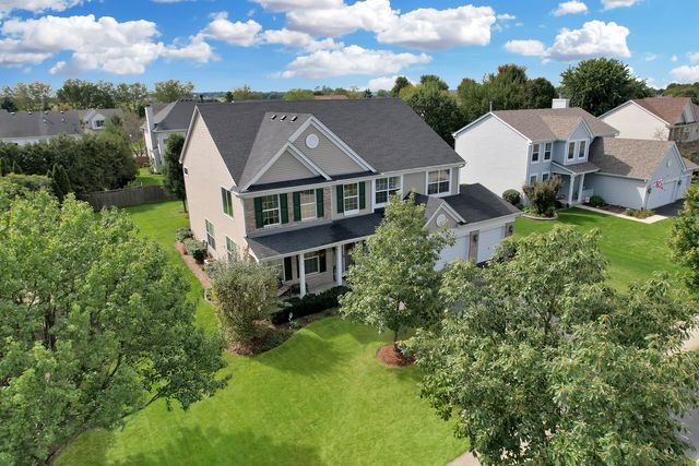 404 Hackney Lane, Oswego, IL 60543