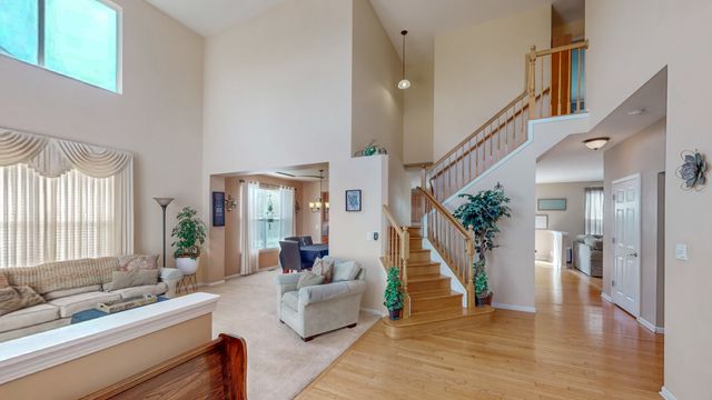 404 Hackney Lane, Oswego, IL 60543