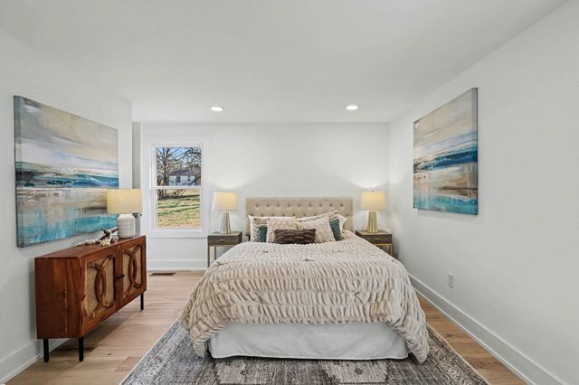 67 Scobey Dr, Nashville, TN 37210