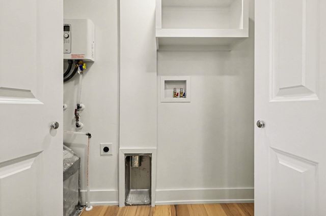 67 Scobey Dr, Nashville, TN 37210