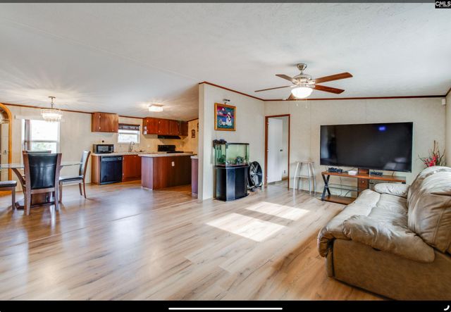 909 Boiling springs rd, Lexington, SC 29073