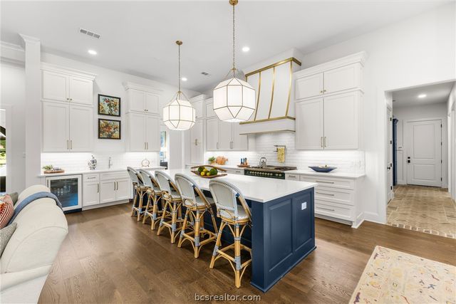 3753 Cooper Court, College Station, TX 77845