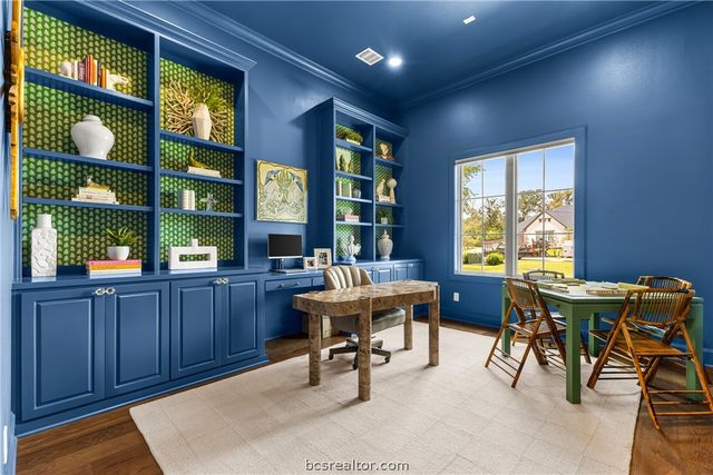 3753 Cooper Court, College Station, TX 77845