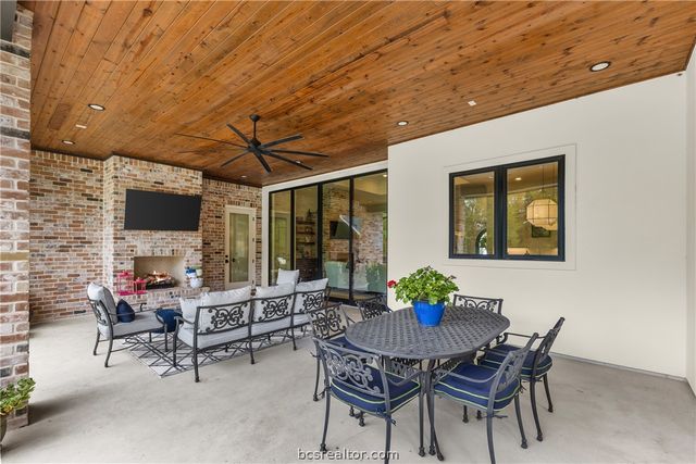 3753 Cooper Court, College Station, TX 77845