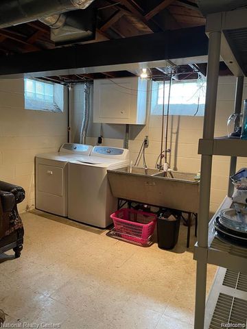 2000 Byrd Street, Dearborn, MI 48124