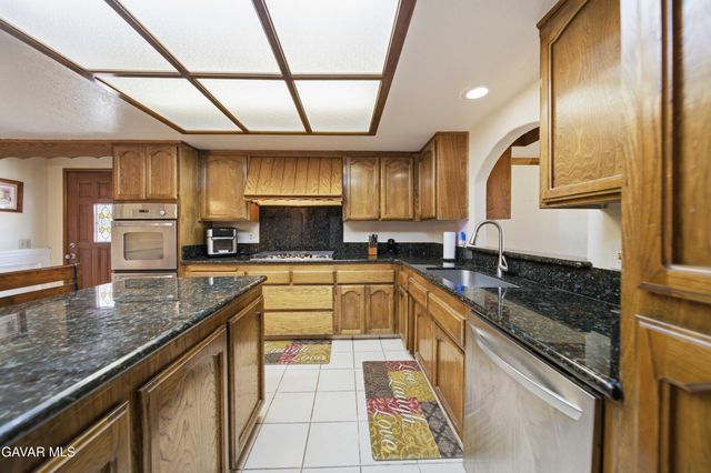 44834 17th Street, Lancaster, CA 93534