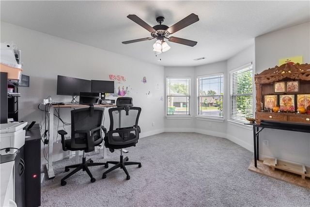 1100 Huntleigh Drive, Bentonville, AR 72713