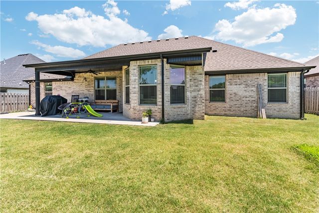 1100 Huntleigh Drive, Bentonville, AR 72713
