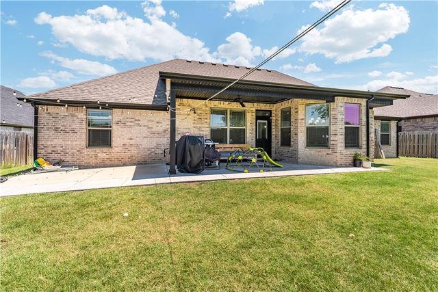 1100 Huntleigh Drive, Bentonville, AR 72713