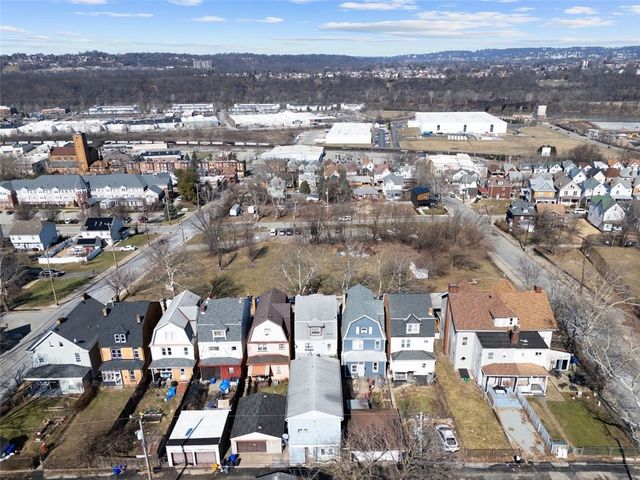 710 E 12th Ave, Munhall, PA 15120