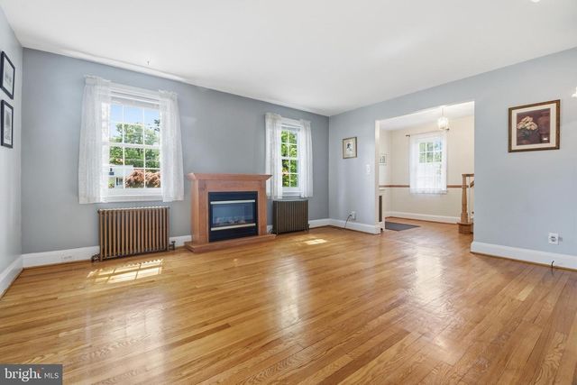 415 S ROLLING RD, Baltimore, MD 21228