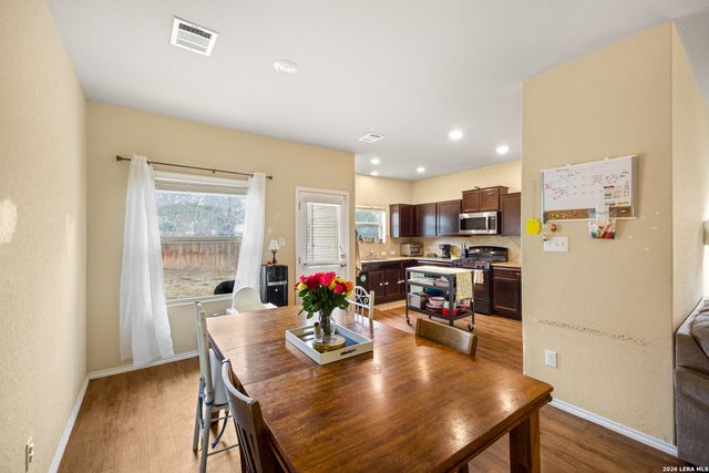 1918 Marbach Woods, San Antonio, TX 78245